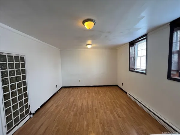 $1,600 | 22 East Main Street, Middletown, NY 10940