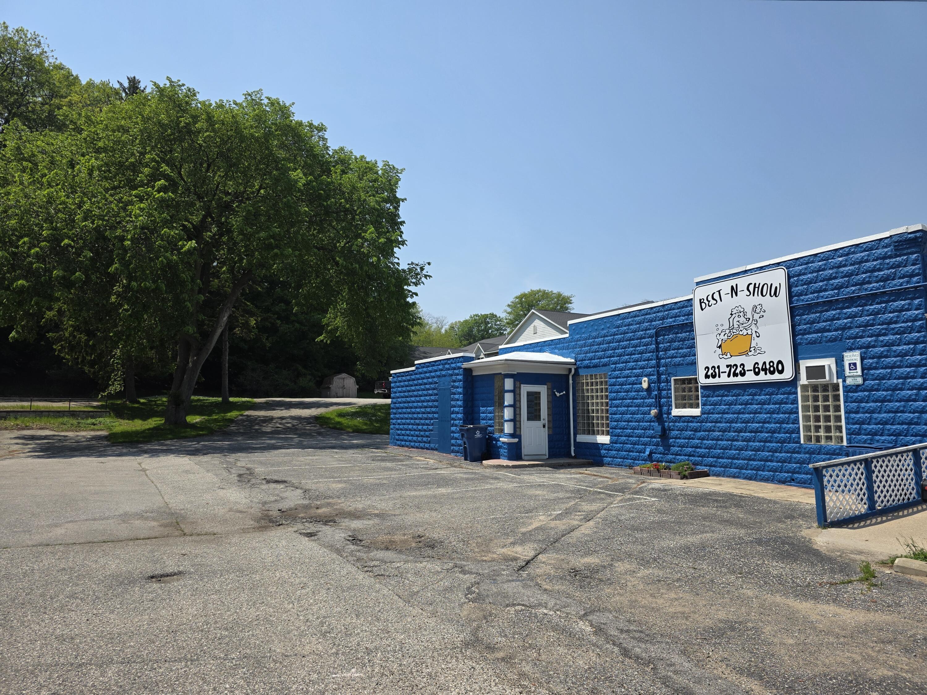 214 Arthur Street Manistee, MI 49660 - Photo 47 of 52 20250605_145925