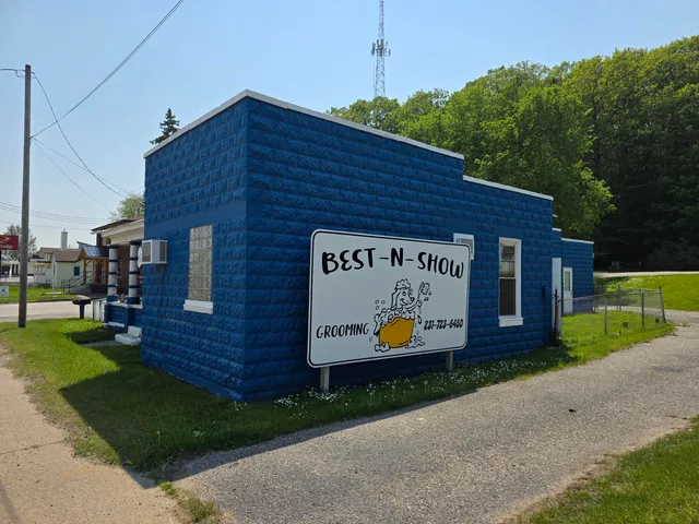 $247,500 | 214 Arthur Street, Manistee, MI 49660