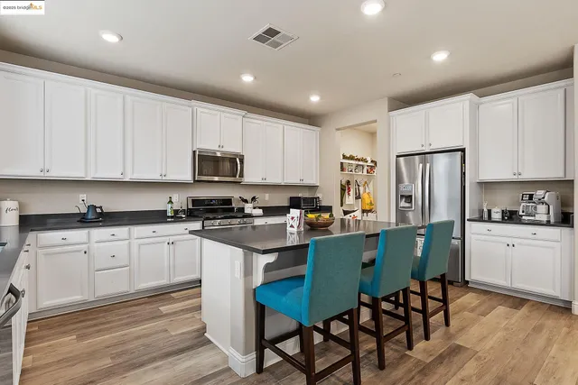 $879,000 | 716 Cabada Drive, Brentwood, CA 94513