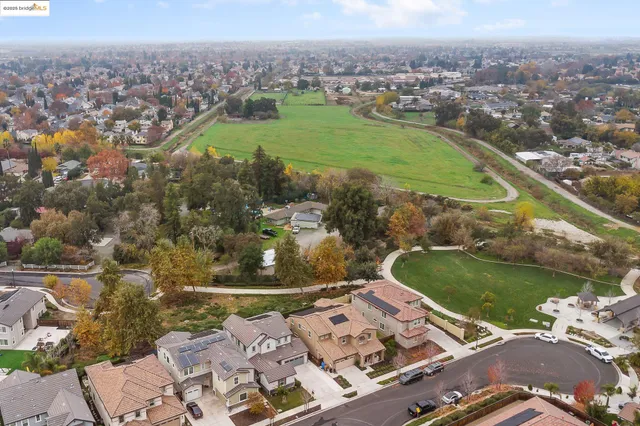 $879,000 | 716 Cabada Drive, Brentwood, CA 94513