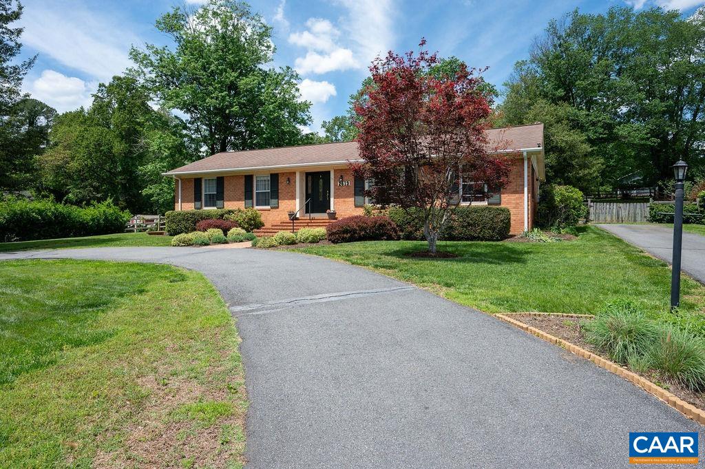 2613 Huntington Road Charlottesville, VA 22901 - Photo 3 of 53 a front view of a house with a garden