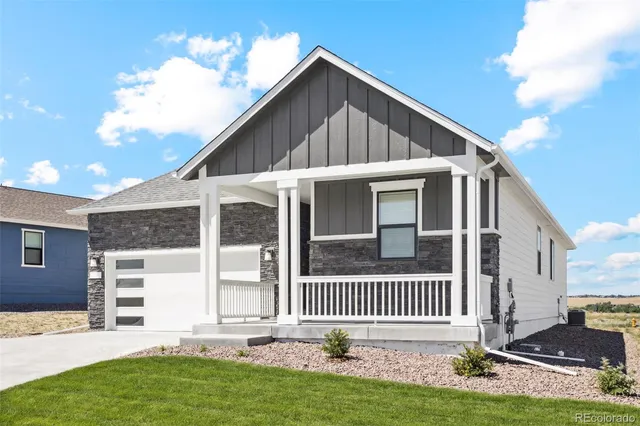 $641,900 | 42986 Colonial Trail, Elizabeth, CO 80107