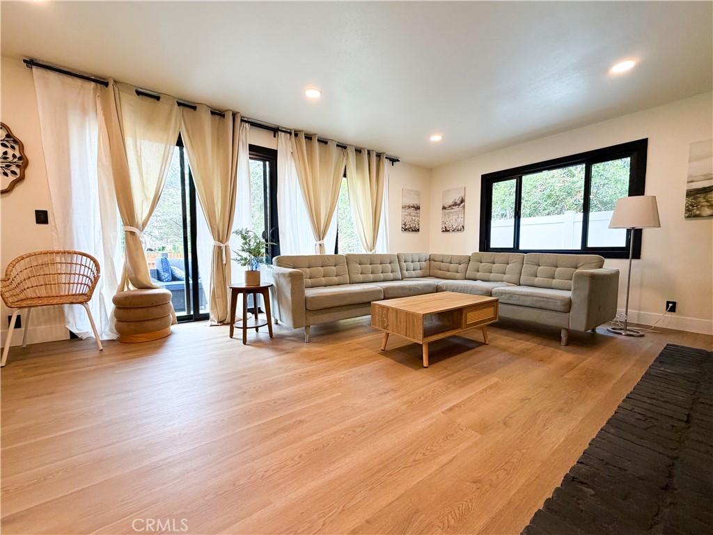 3059 North Butterfield Road Orange, CA 92865 - Photo 4 of 23