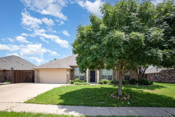 $289,999 | 103 Hay Meadow Drive, Crandall, TX 75114