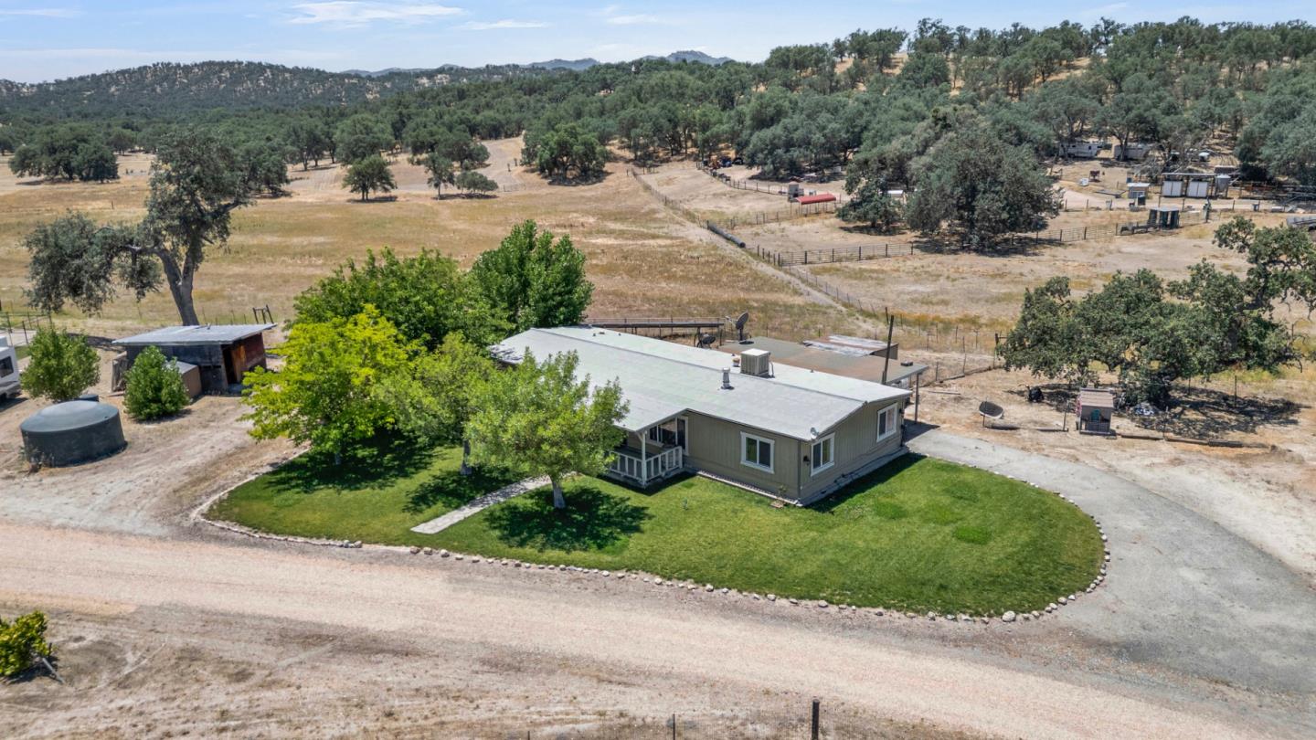68180 Jolon Road Bradley, CA 93426 - Photo 7 of 41