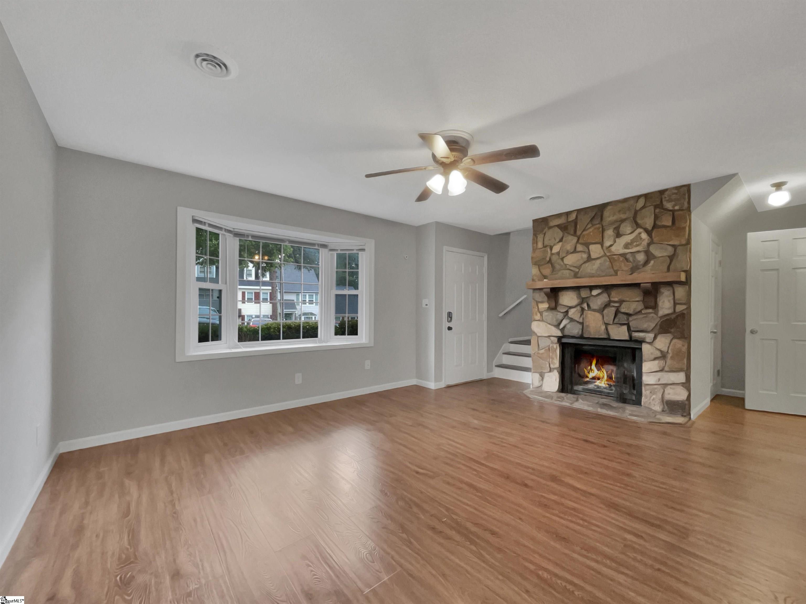 8 Hidden Springs Road Spartanburg, SC 29302 - Photo 3 of 18 Gallery Image 3