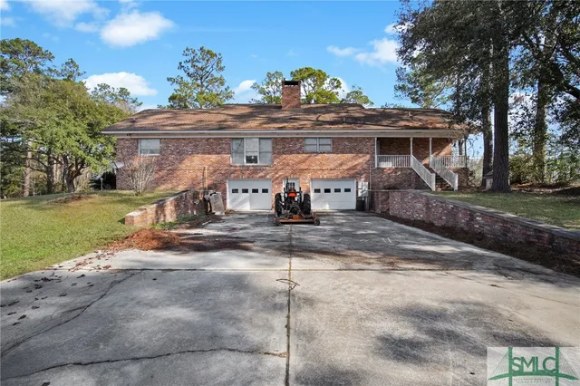 $1,055,000 | 2060 Highway 80, Bloomingdale, GA 31302