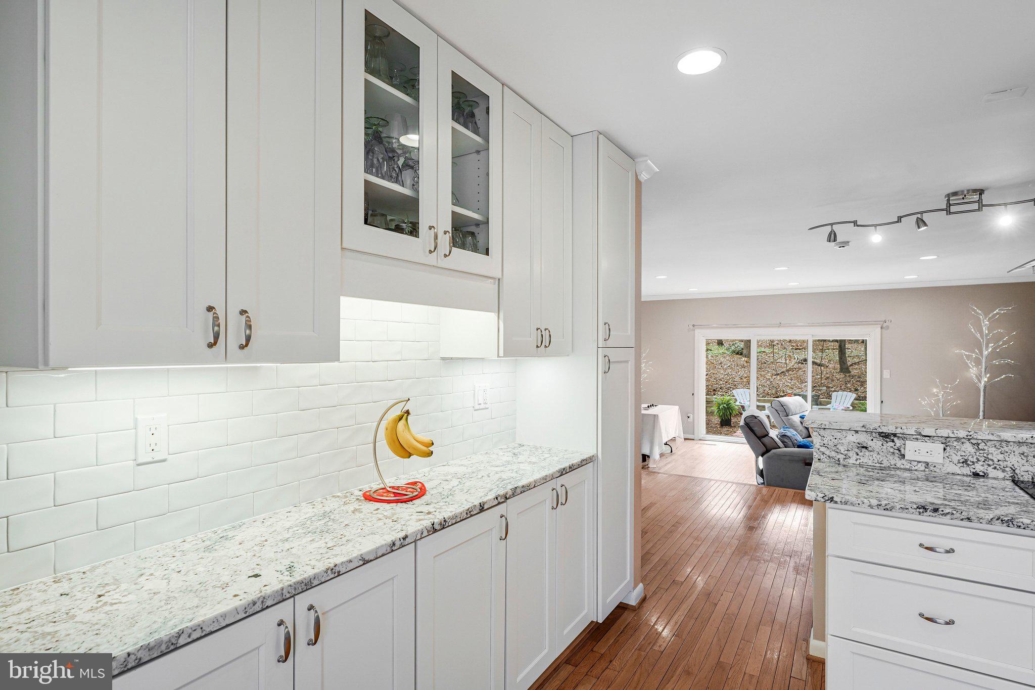 12021 Insha Court Reston, VA 20191 - Photo 10 of 33