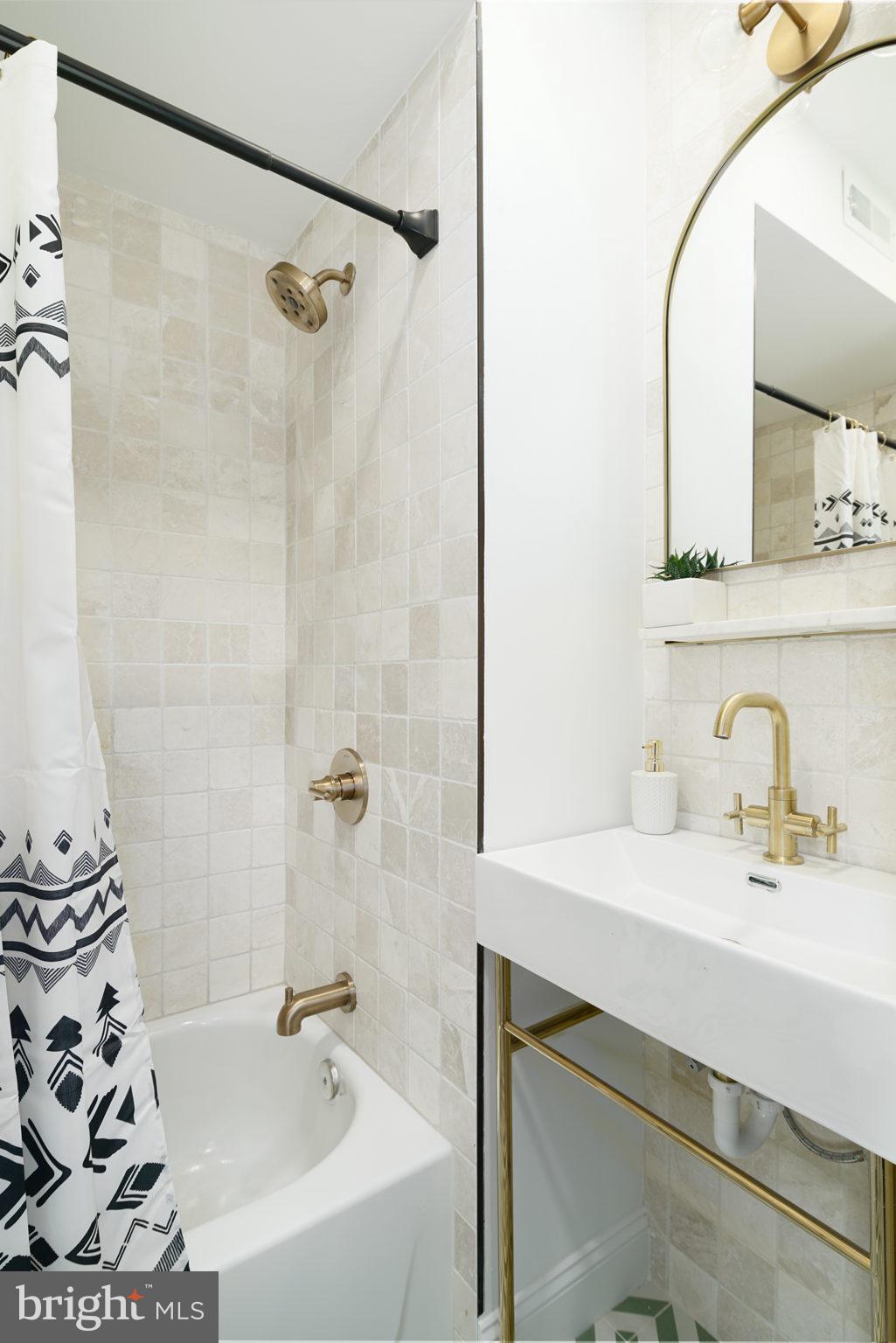 1012 Wharton Street Philadelphia, PA 19147 - Photo 18 of 32