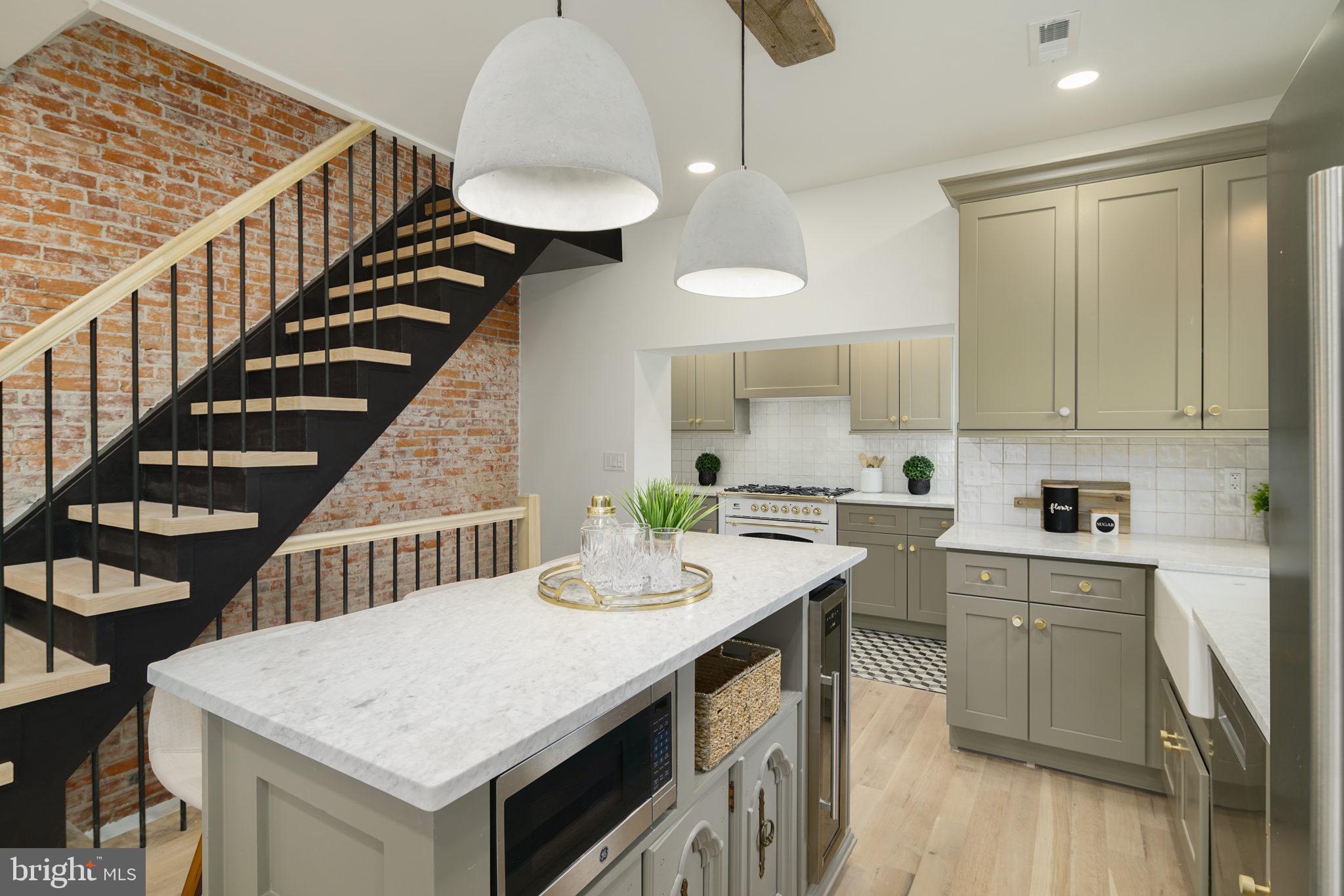 1012 Wharton Street Philadelphia, PA 19147 - Photo 4 of 32