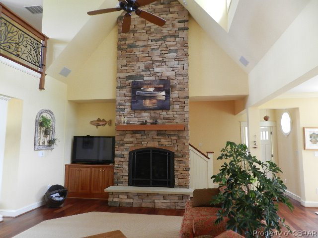14 Tide Point Lane Kilmarnock, VA 22482 - Photo 11 of 35