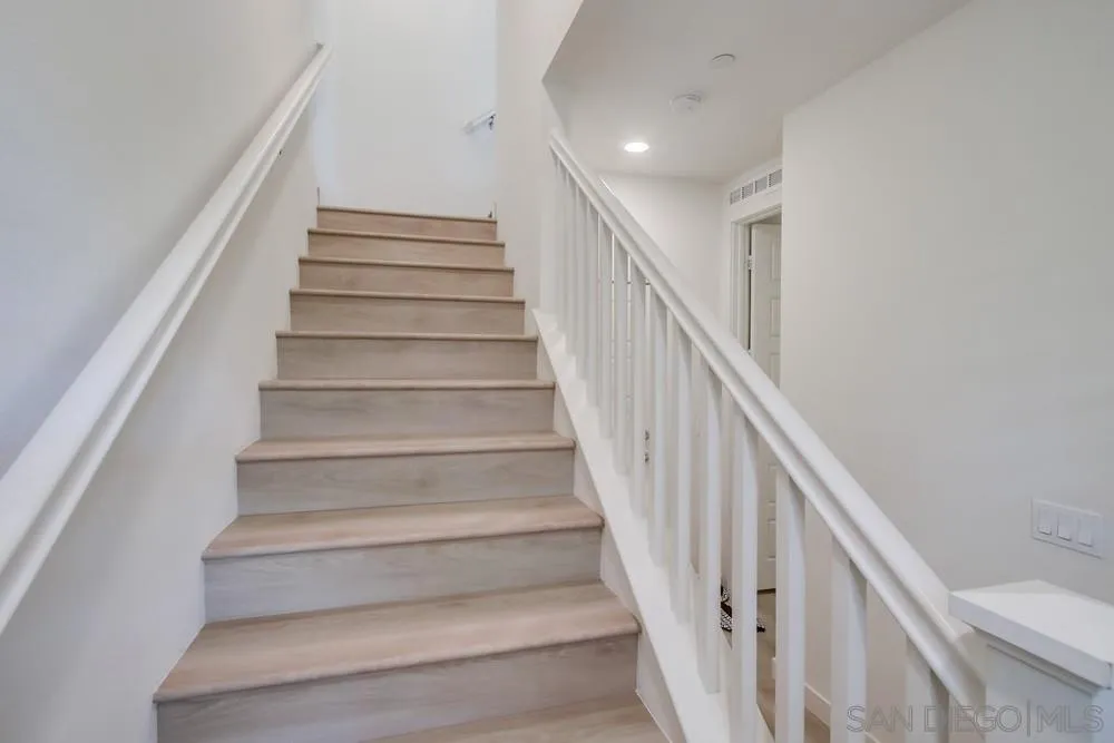 6012 Village Center Loop Road, Unit 38 San Diego, CA 92130 - Photo 13 of 36