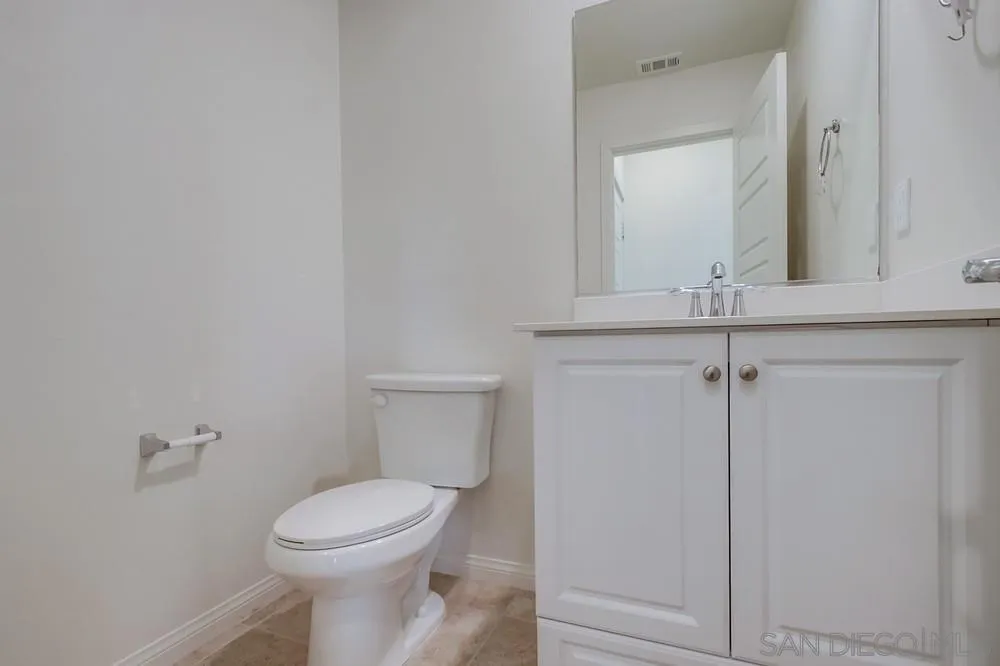 6012 Village Center Loop Road, Unit 38 San Diego, CA 92130 - Photo 18 of 36