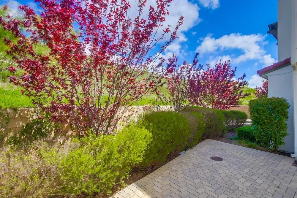 6012 Village Center Loop Road, Unit 38 San Diego, CA 92130 - Photo 23 of 36