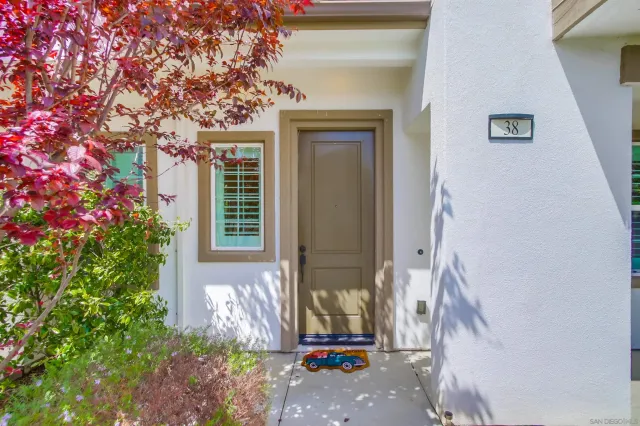 $1,750,000 | 6012 Village Center Loop Road, Unit 38, San Diego, CA 92130