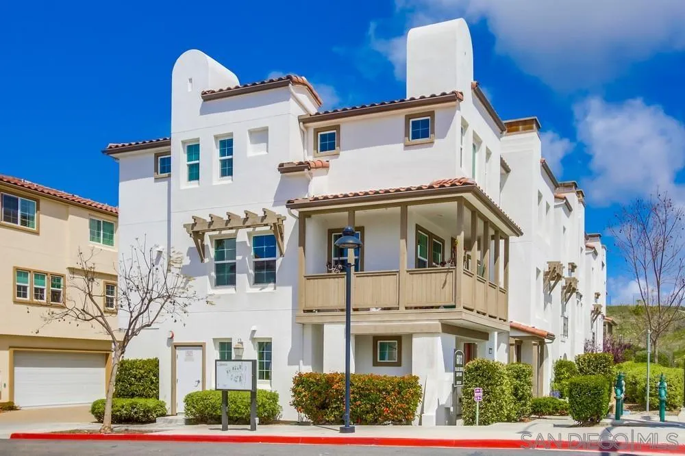 6012 Village Center Loop Road, Unit 38 San Diego, CA 92130 - Photo 26 of 36