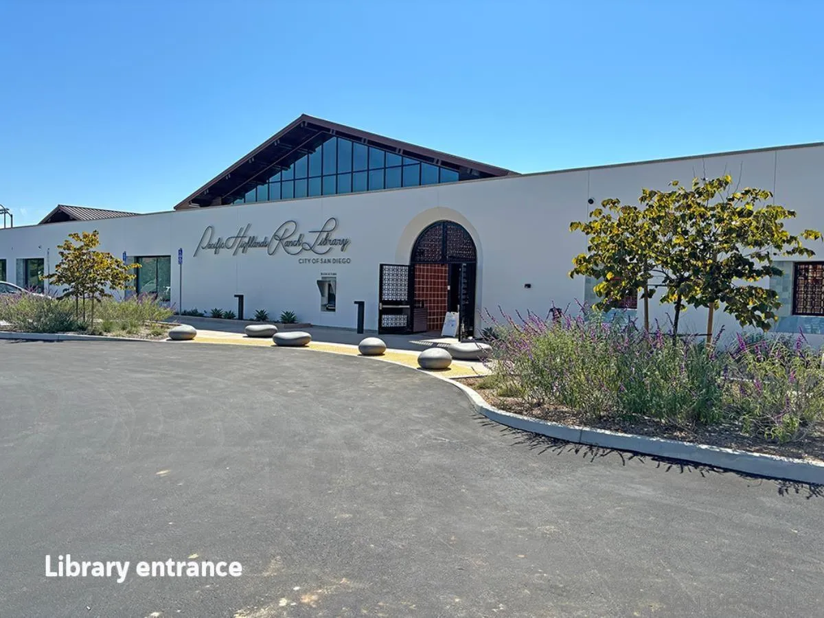 6012 Village Center Loop Road, Unit 38 San Diego, CA 92130 - Photo 34 of 36