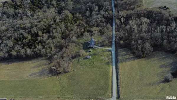 $74,500 | 1165 East 250th Street, Plymouth, IL 62367