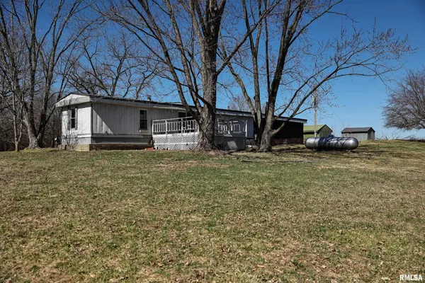 $74,500 | 1165 East 250th Street, Plymouth, IL 62367