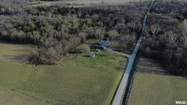 $74,500 | 1165 East 250th Street, Plymouth, IL 62367