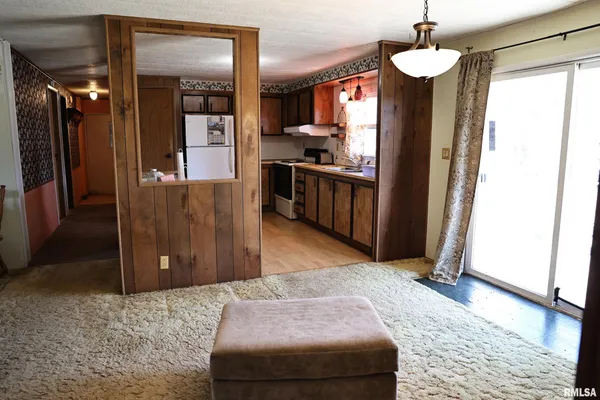 $74,500 | 1165 East 250th Street, Plymouth, IL 62367
