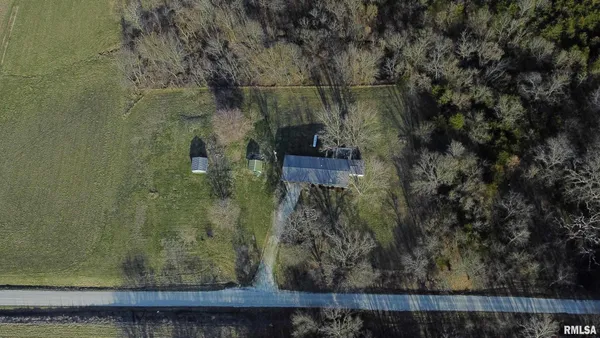 $74,500 | 1165 East 250th Street, Plymouth, IL 62367
