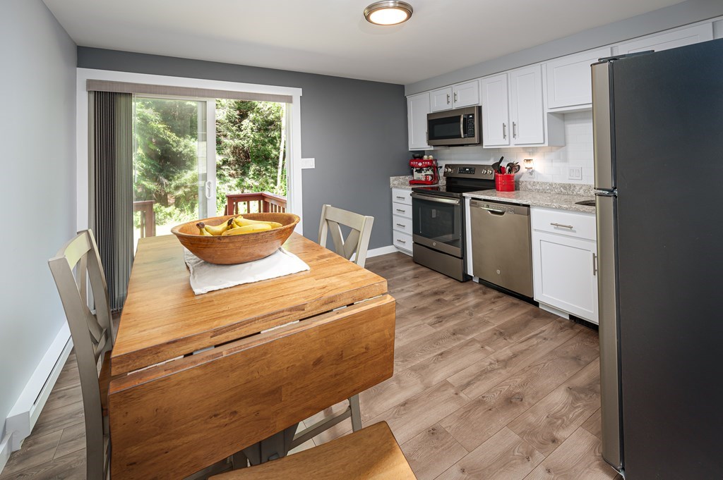 947 Patriots Road, Unit B Templeton, MA 01468 - Photo 8 of 20