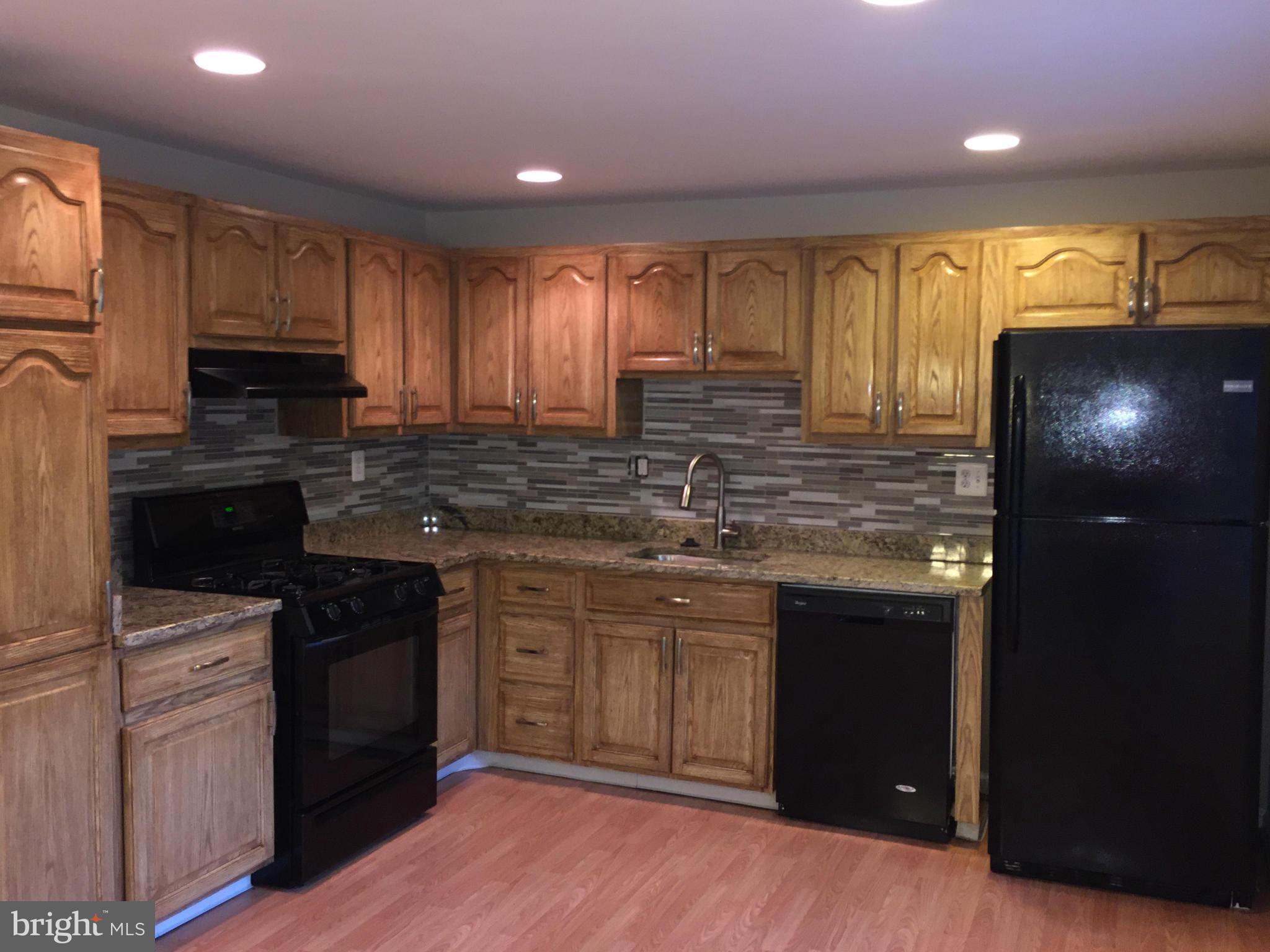 1521 Nicholas Road Waldorf, MD 20601 - Photo 6 of 28 Kitchen