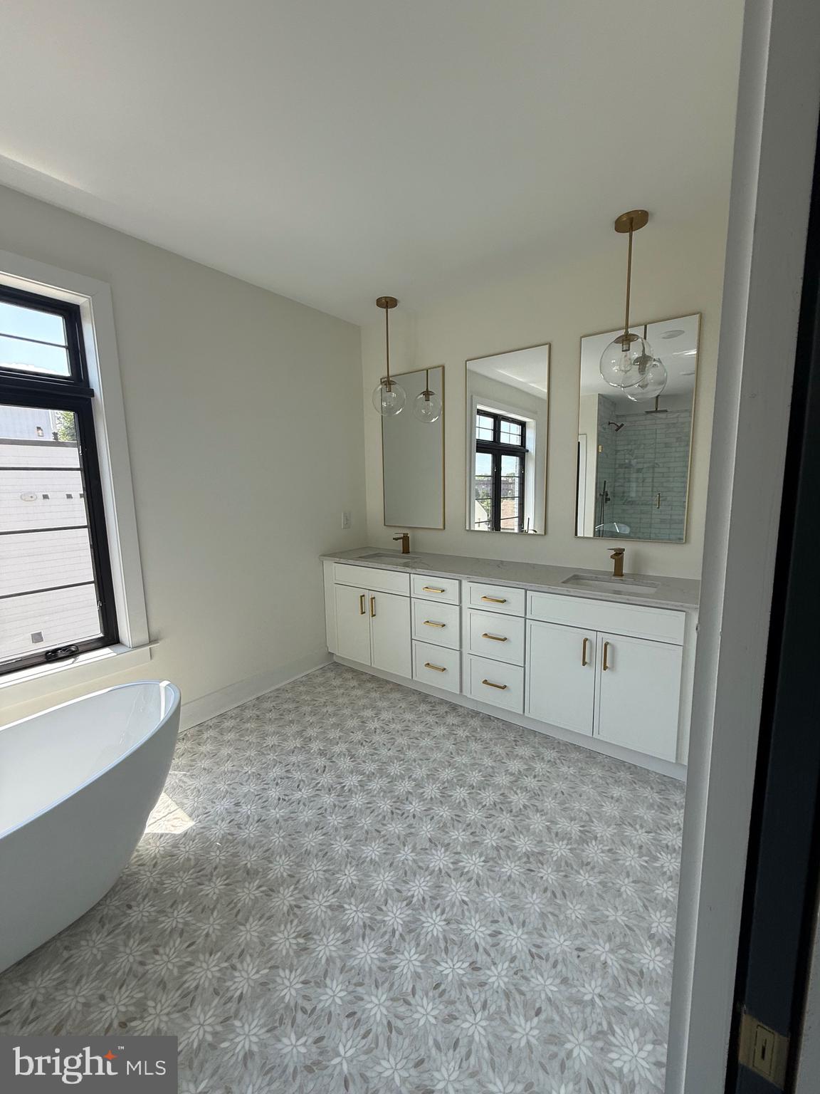 7519 Ridge Avenue Philadelphia, PA 19128 - Photo 15 of 17