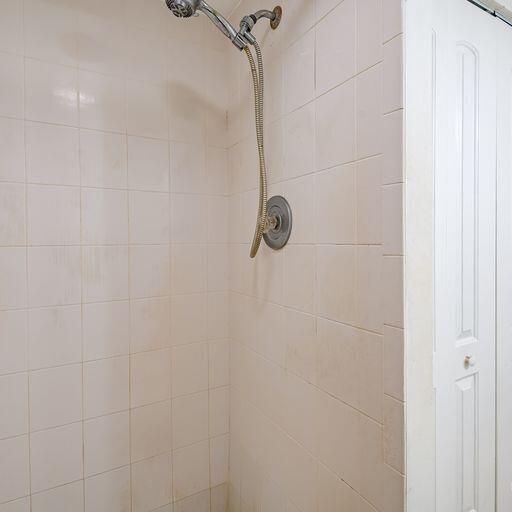 250 Northeast 20th Street, Unit 3210 Boca Raton, FL 33431 - Photo 23 of 26 a bathroom with a shower