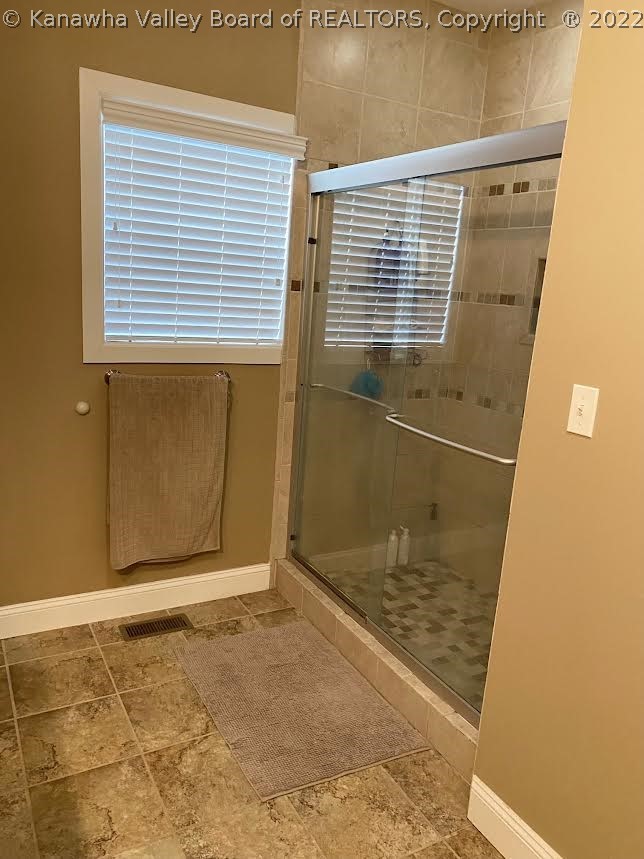 200 Oak Ridge Lane Huntington, WV 25704 - Photo 24 of 44 Gallery Image 24
