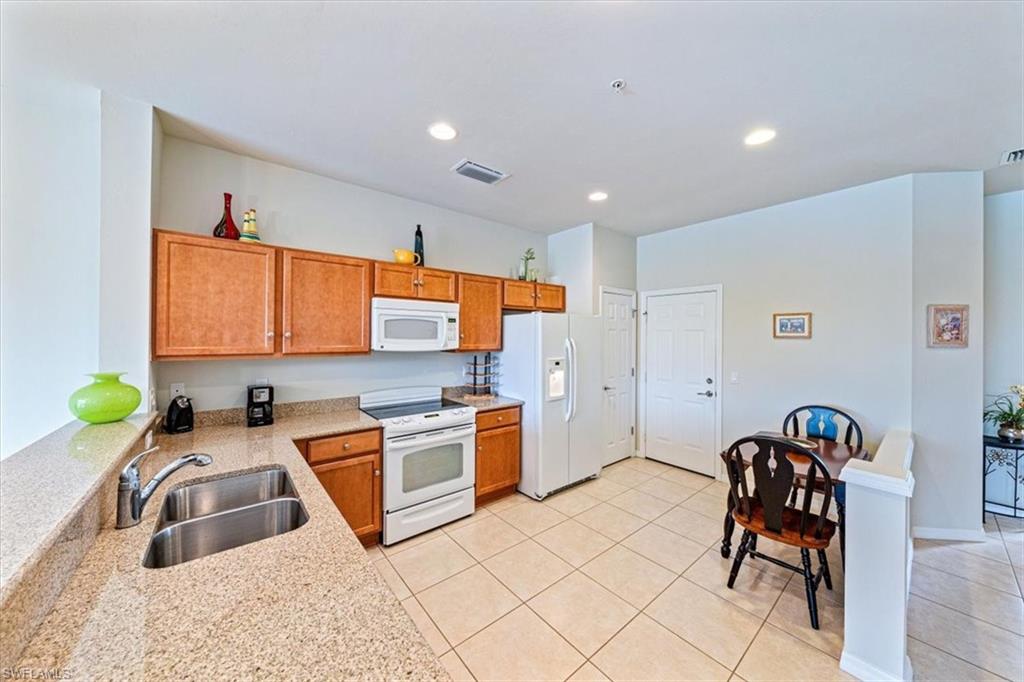 16081 Ravina Way, Unit 40 Naples, FL 34110 - Photo 7 of 14 Gallery Image 7