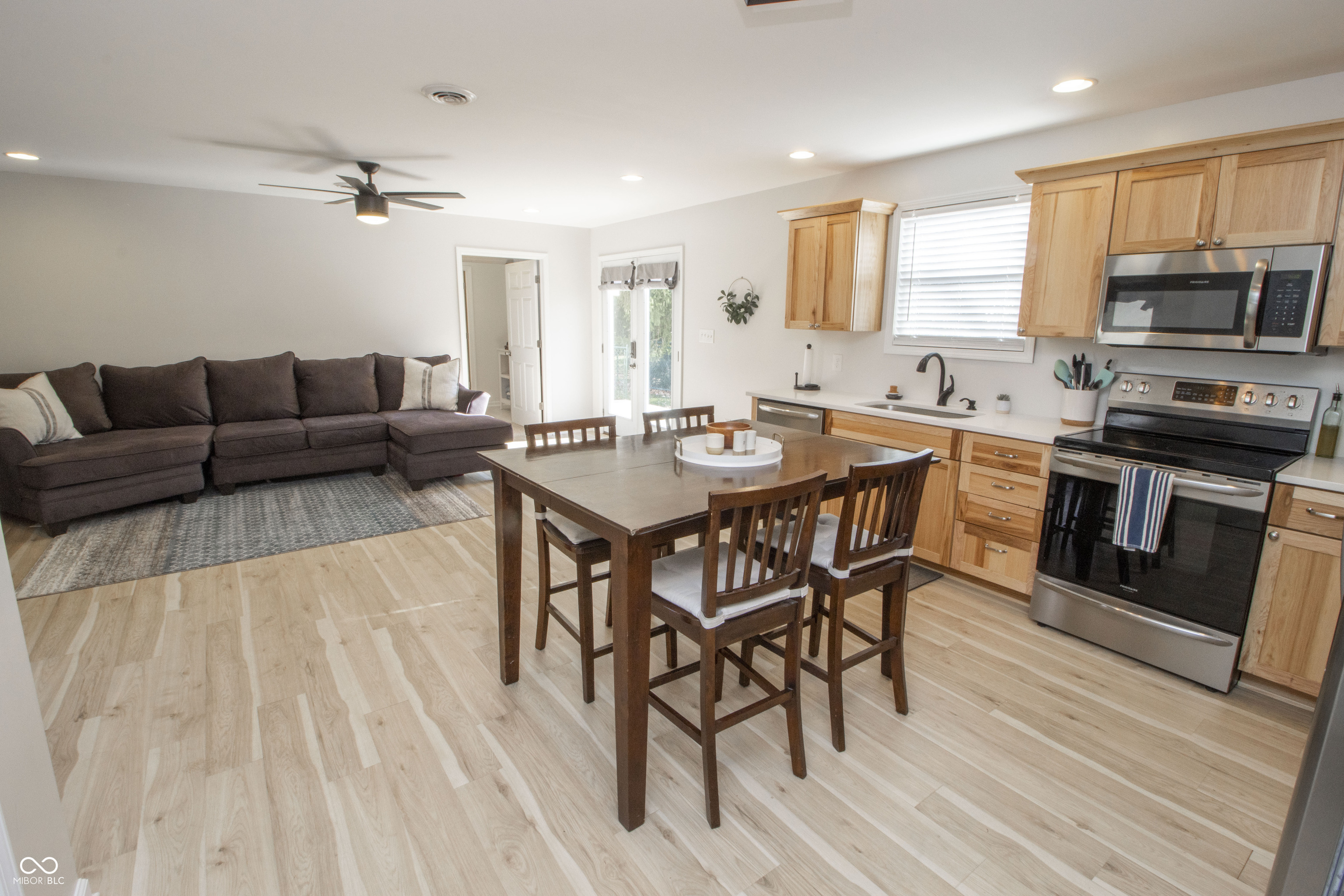 10515 Collingswood Road Fishers, IN 46037 - Photo 18 of 73