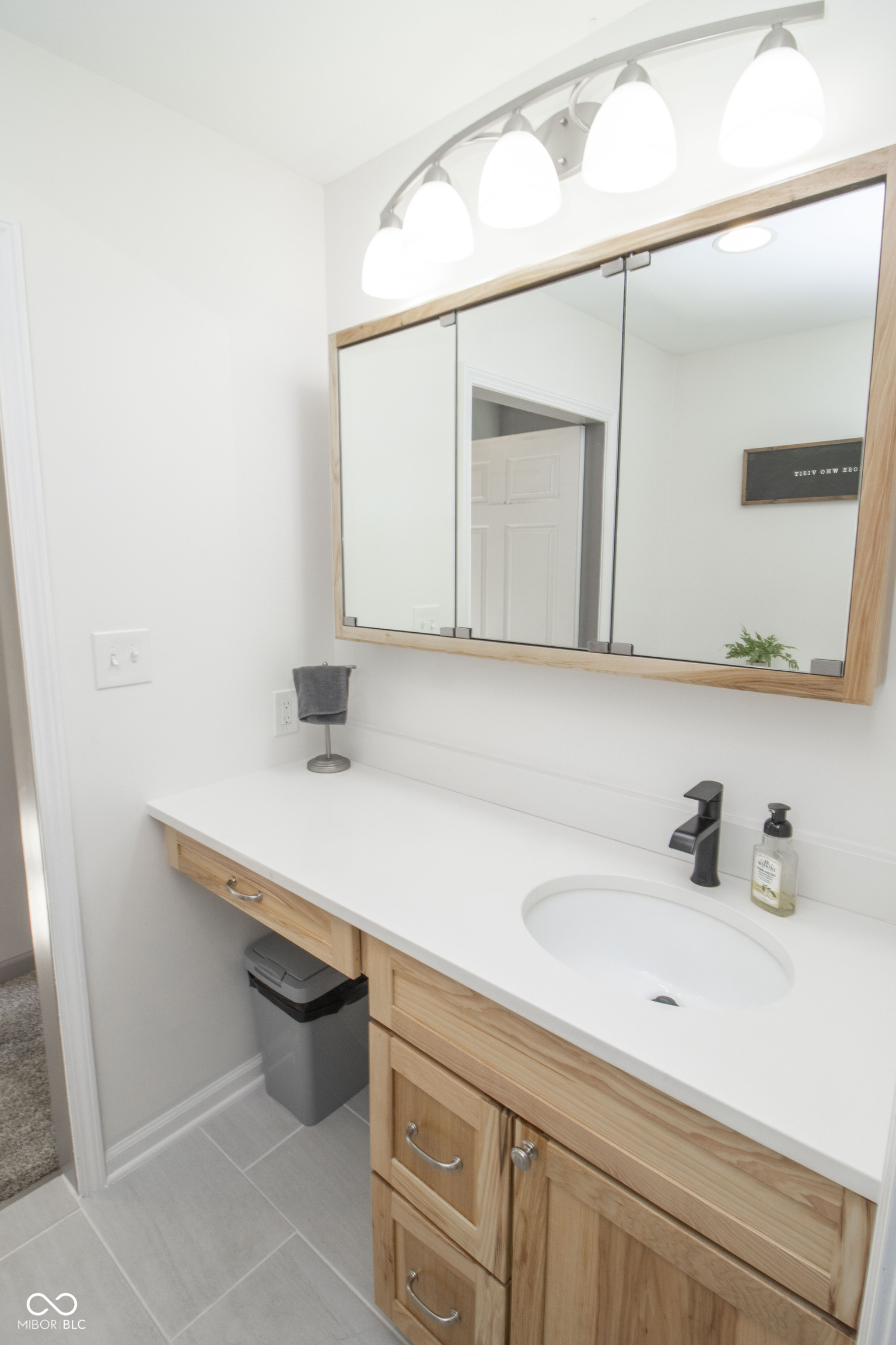 10515 Collingswood Road Fishers, IN 46037 - Photo 27 of 73