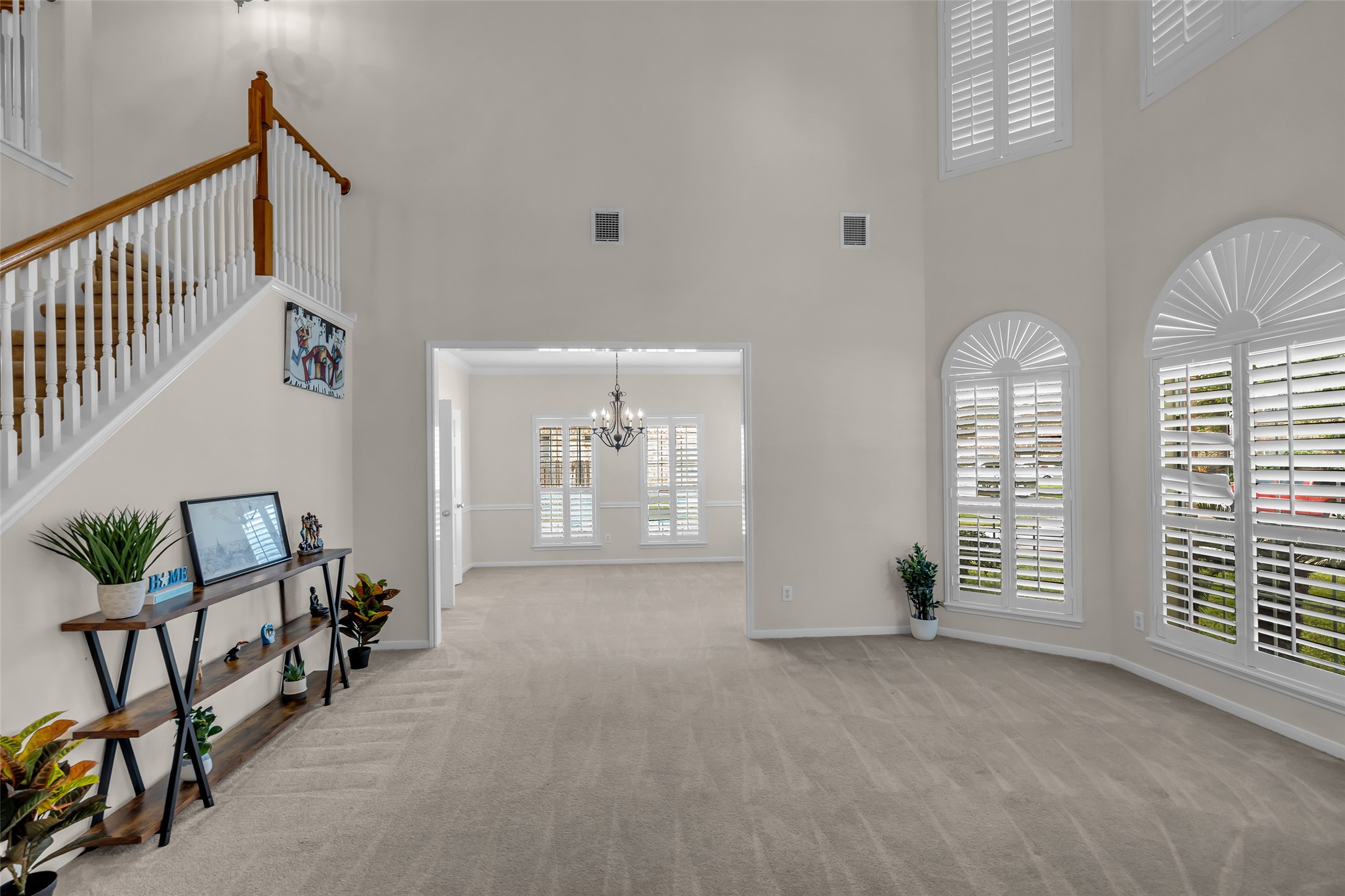 6807 Chapelfield Lane Houston, TX 77049 - Photo 7 of 42 a view of livingroom with furniture
