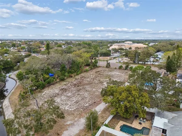 $950,000 | 5306 73rd Way North, St. Petersburg, FL 33709