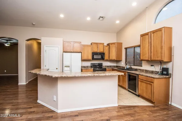 $1,599 | 44629 West Santa Fe Avenue, Maricopa, AZ 85139