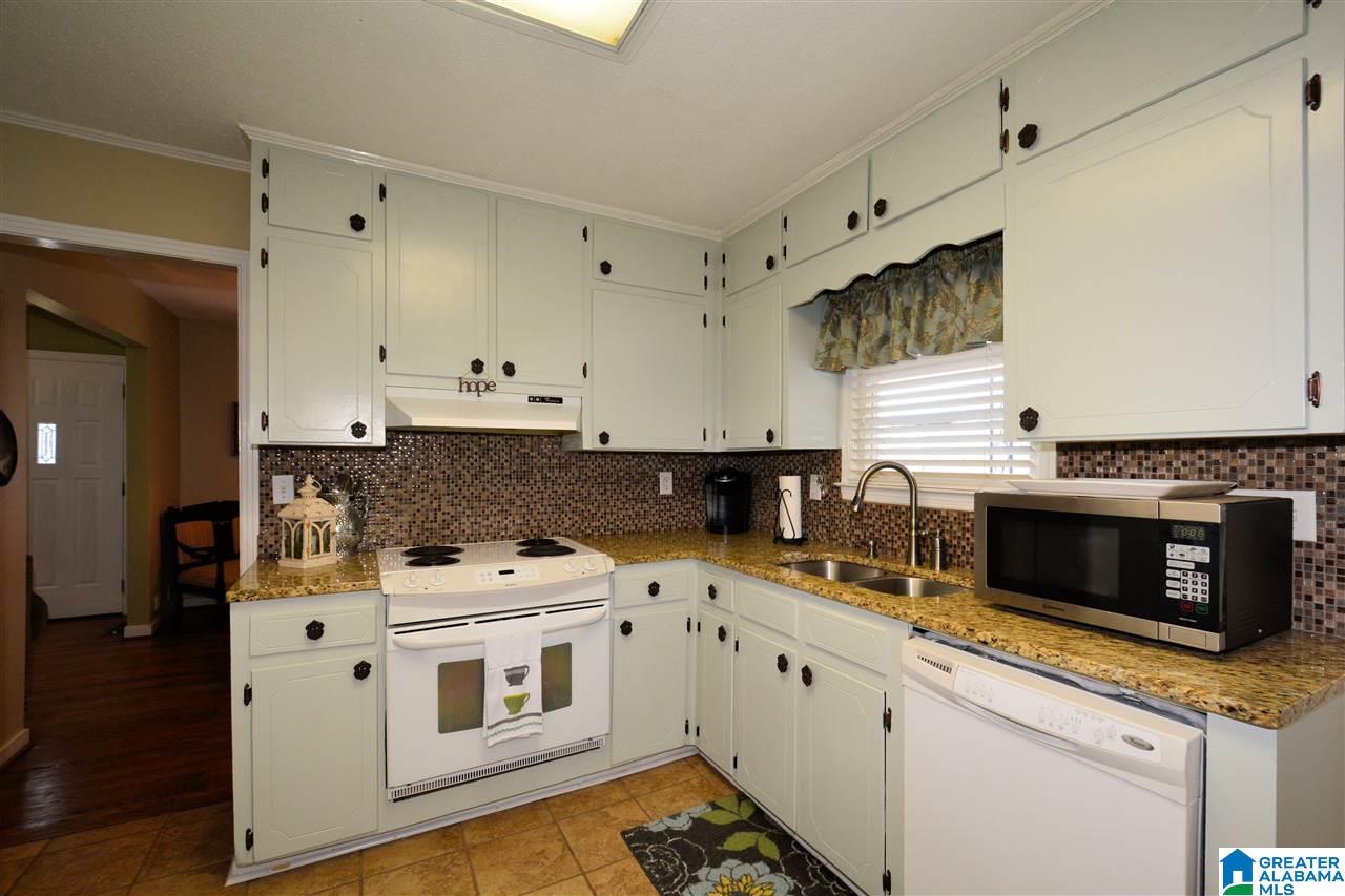 104 5th Place Pleasant Grove, AL 35127 - Photo 16 of 32