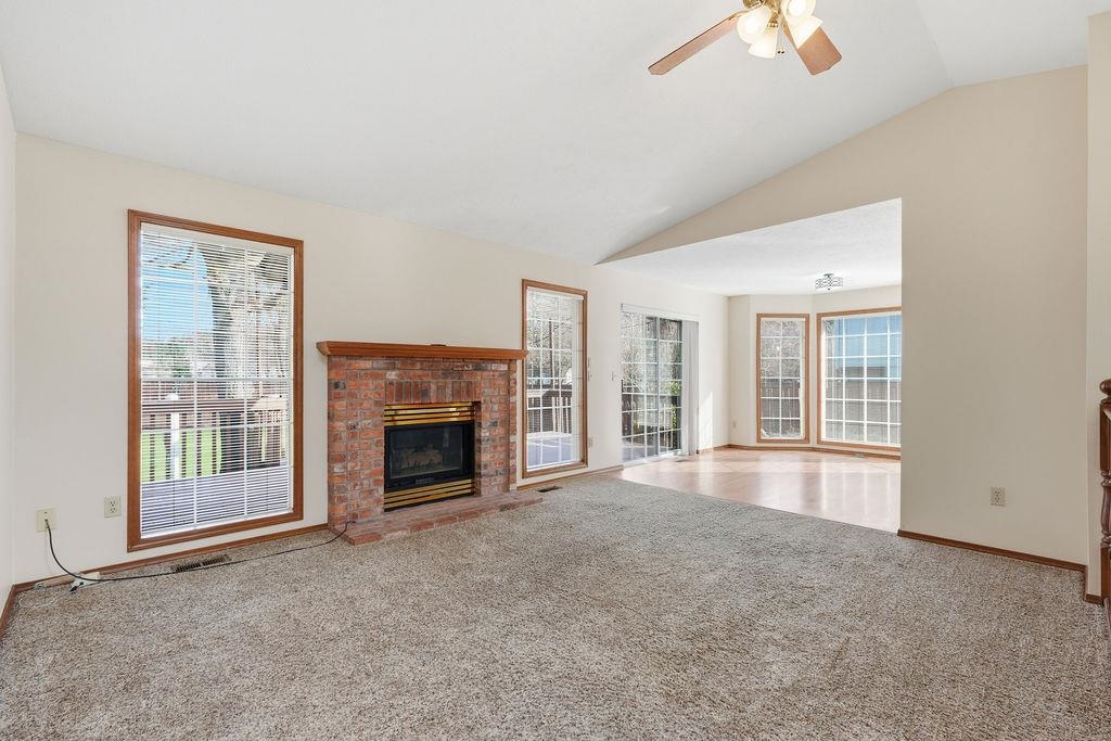 6008 West Wind River Drive Spokane, WA 99208 - Photo 4 of 43