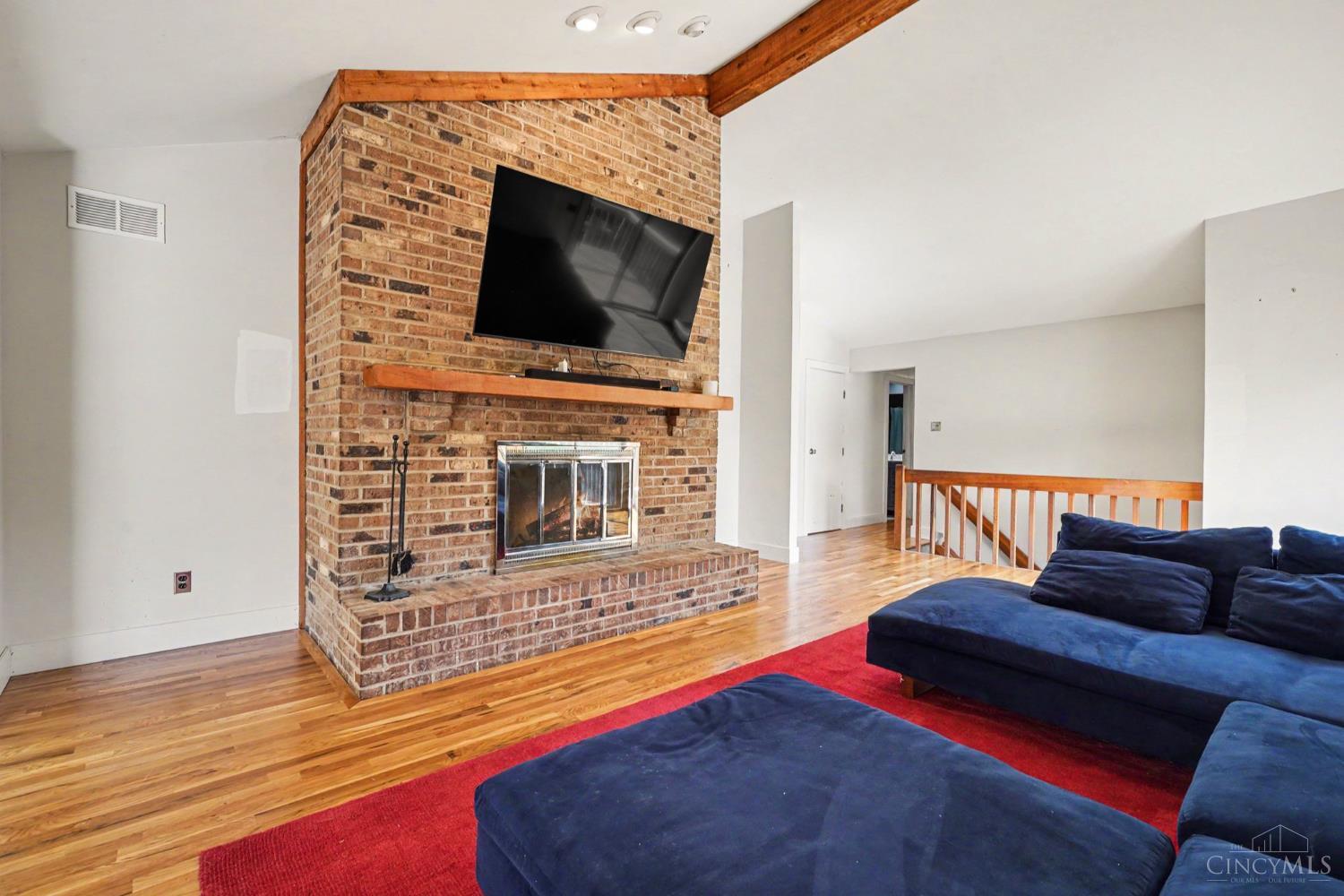 2420 Devils Backbone Road Cincinnati, OH 45233 - Photo 6 of 27