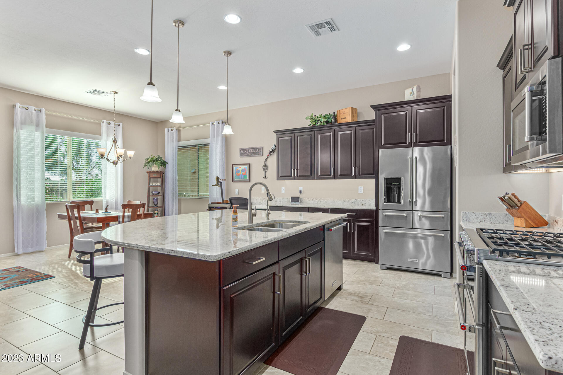 42833 West Mallard Road Maricopa, AZ 85138 - Photo 7 of 45 13 - Kitchen