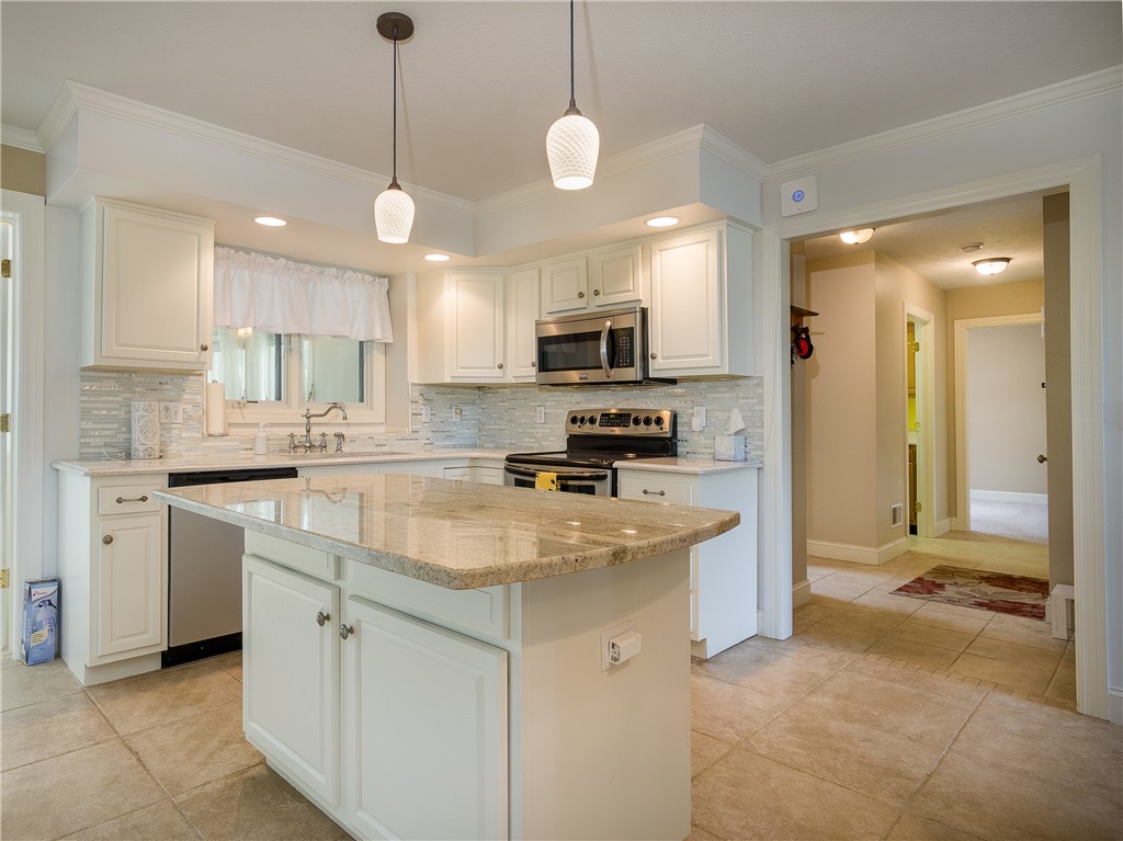 1023 Lawrence Road Clarkson, NY 14468 - Photo 11 of 40