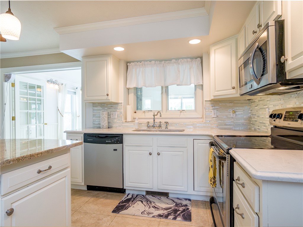 1023 Lawrence Road Clarkson, NY 14468 - Photo 12 of 40