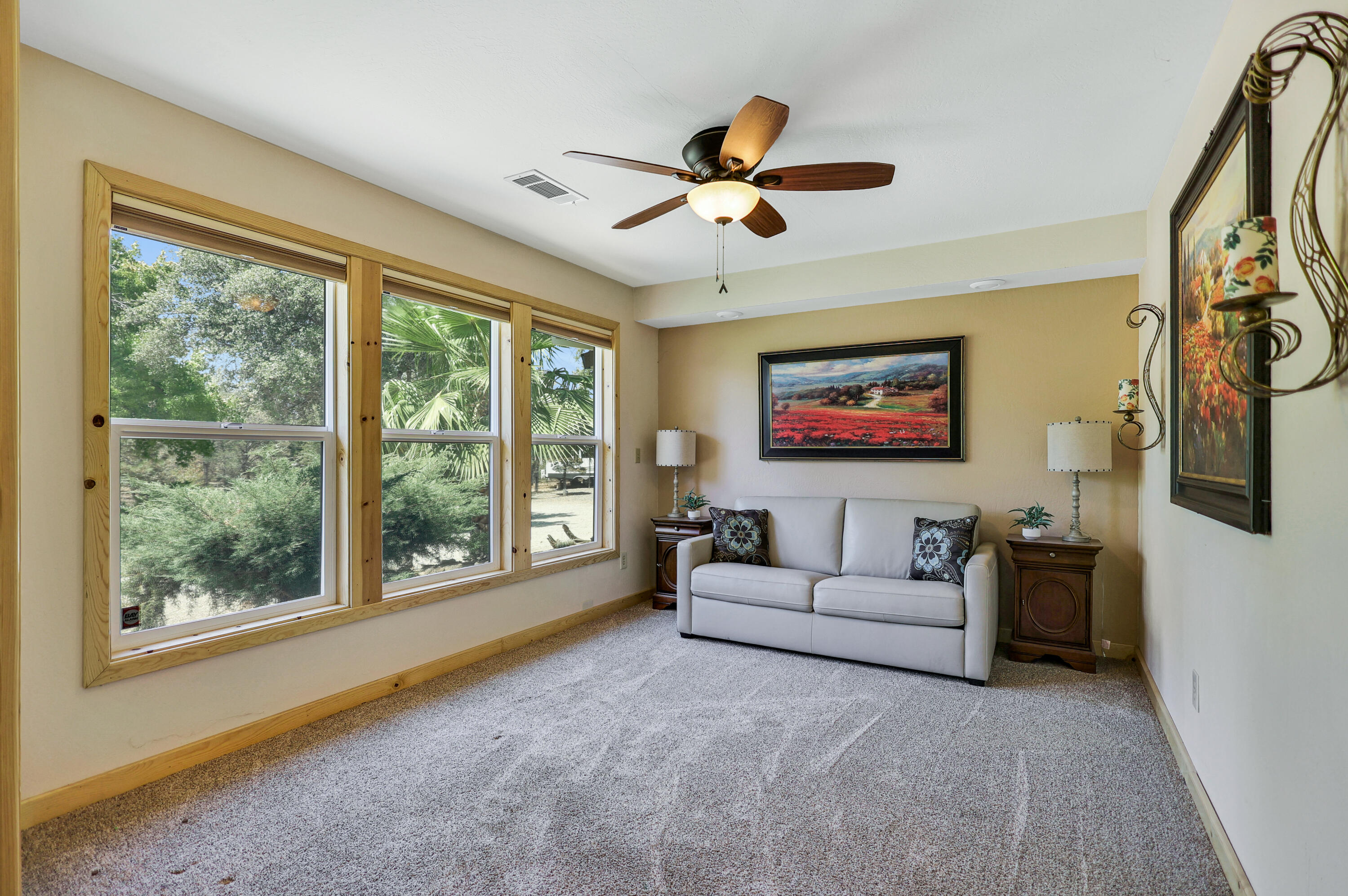 10141 Rd Runner Way Redding, CA 96003 - Photo 11 of 21 4-print-LZ0A0001