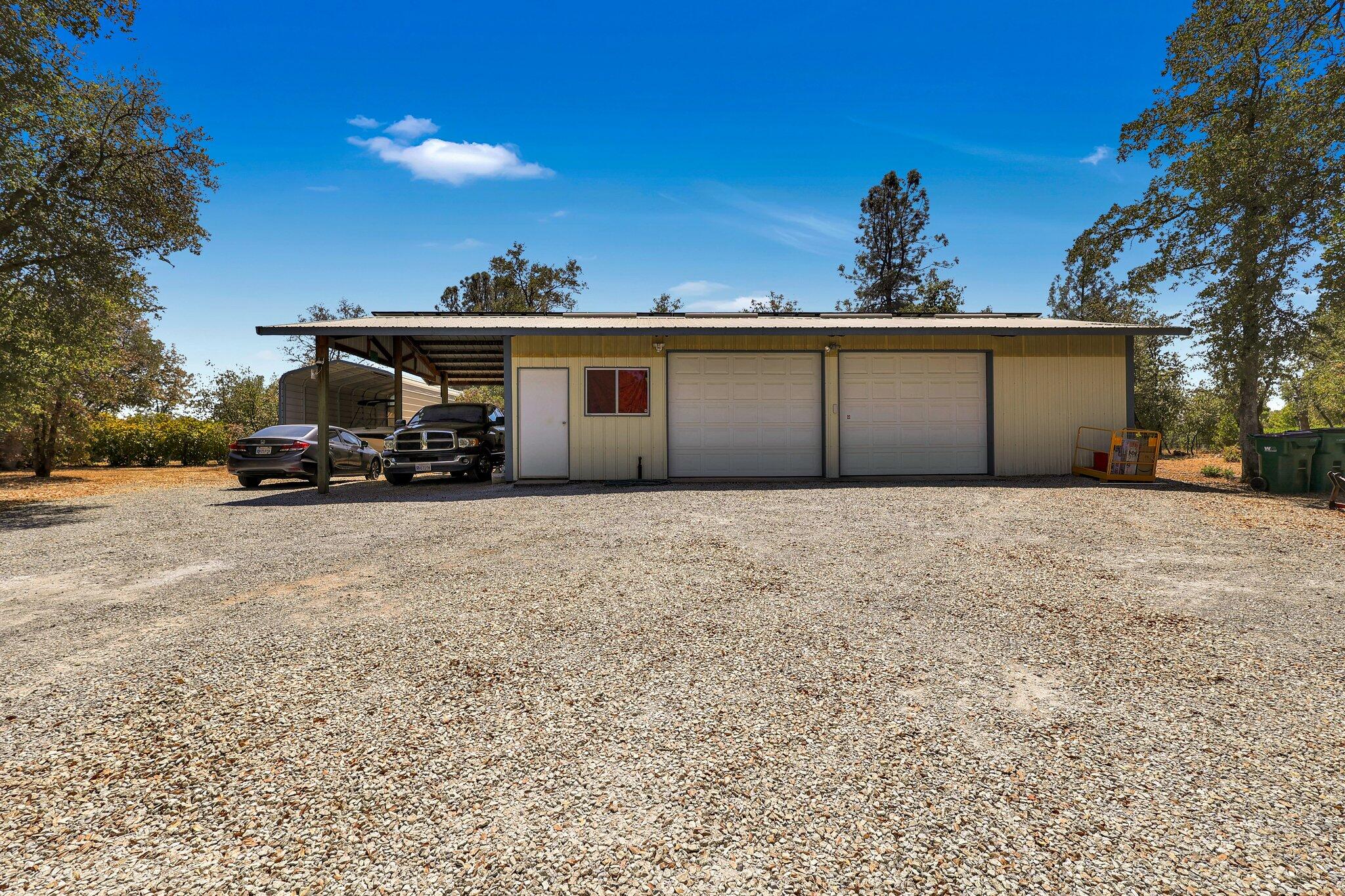 10141 Rd Runner Way Redding, CA 96003 - Photo 3 of 21 39-web-or-mls-LZ0A0301