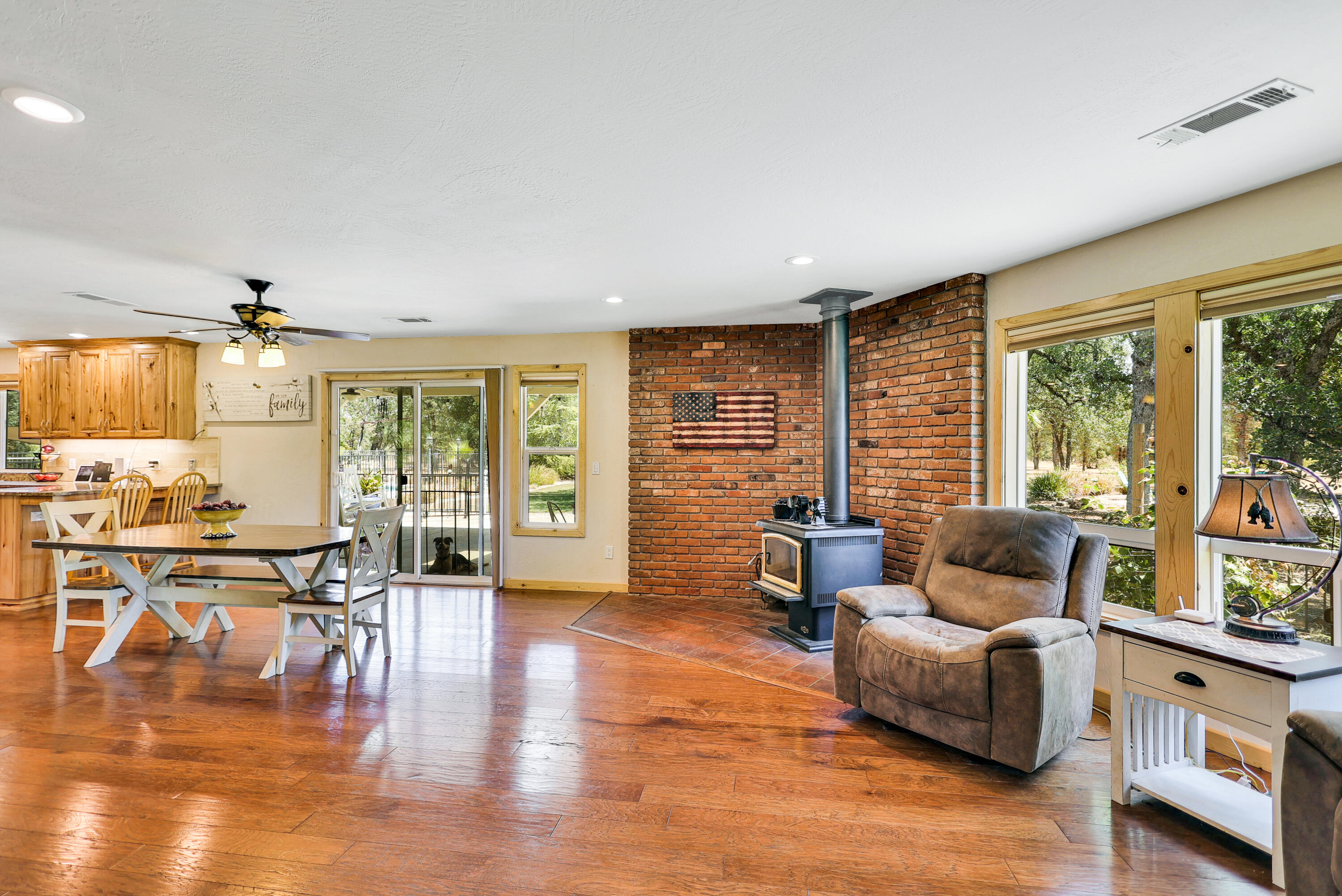 10141 Rd Runner Way Redding, CA 96003 - Photo 6 of 21 10-print-LZ0A0061
