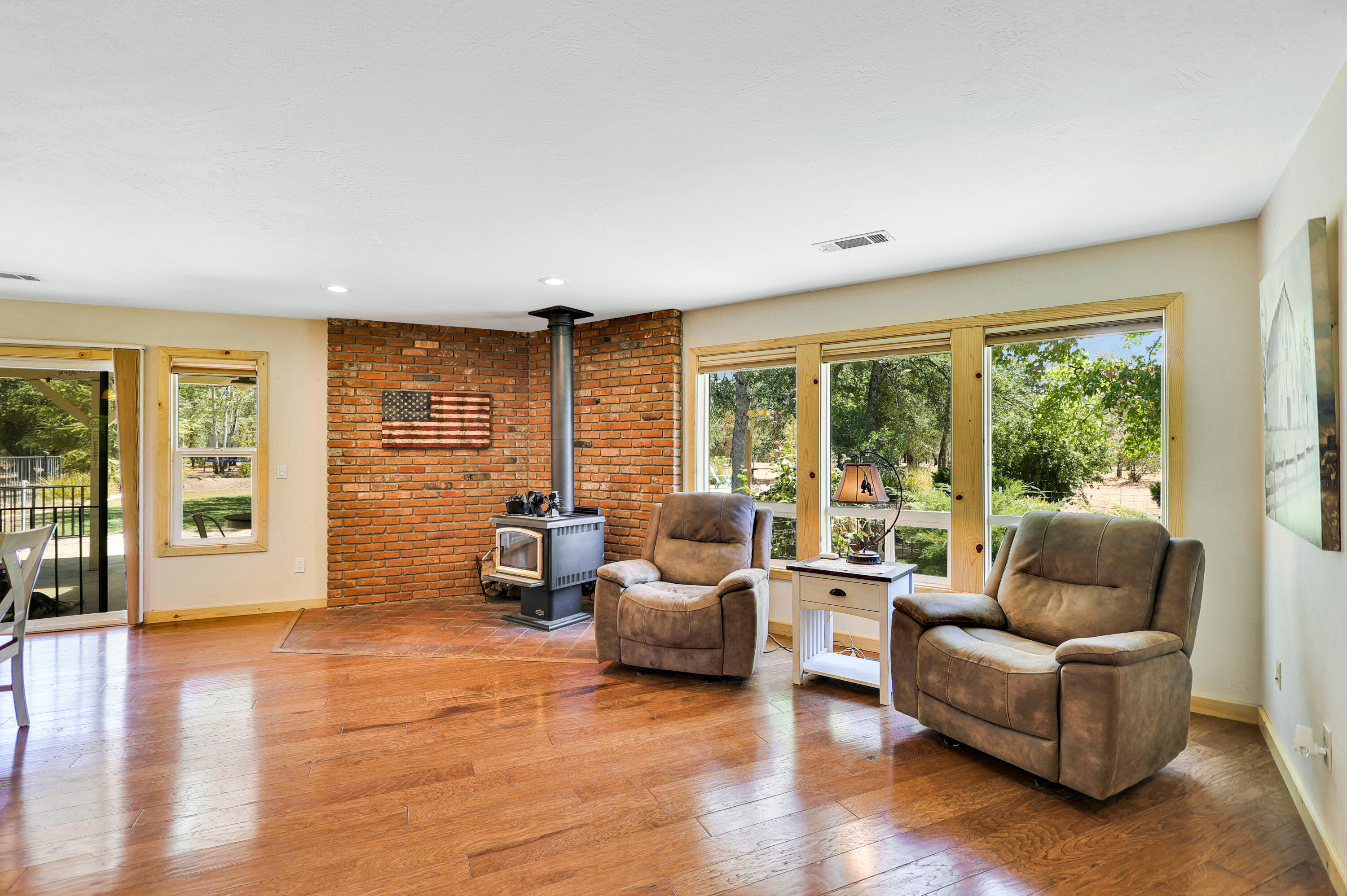 10141 Rd Runner Way Redding, CA 96003 - Photo 7 of 21 9-print-LZ0A0051