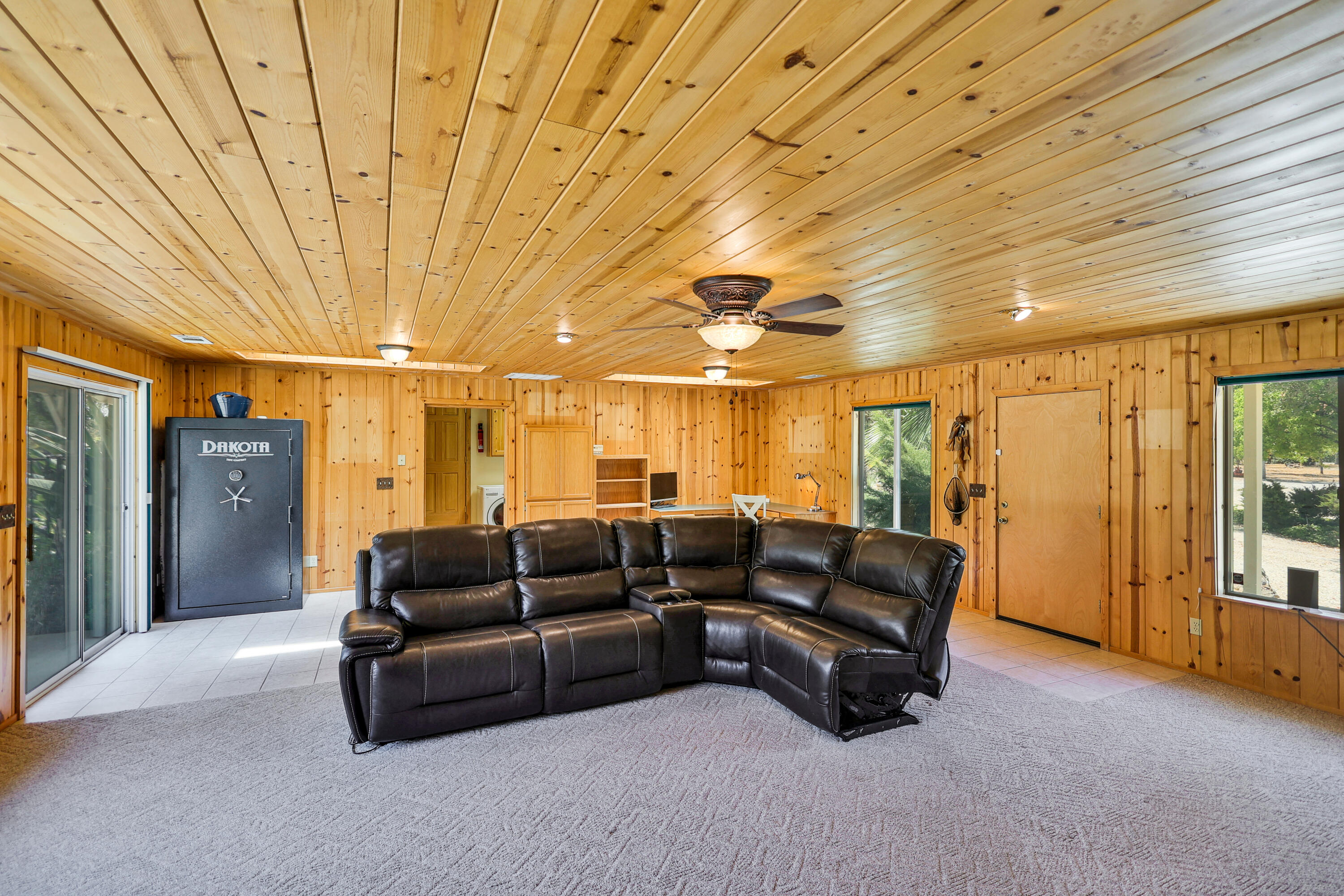 10141 Rd Runner Way Redding, CA 96003 - Photo 8 of 21 18-print-LZ0A0136