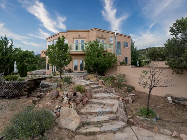 $1,200,000 | 46 Apache Plume Drive, Santa Fe, NM 87508
